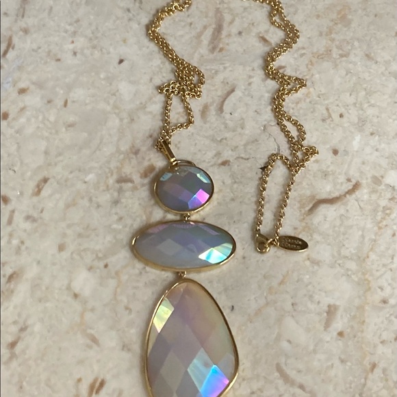 Marcia Moran Faceted MOP Style Pendant Necklace - Picture 2 of 10